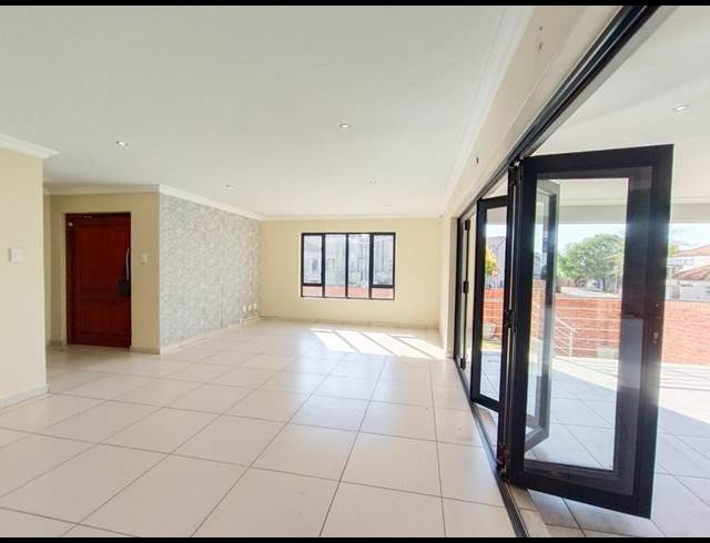 3 BEDROOM HOUSE FOR SALE IN OLYMPUS AH